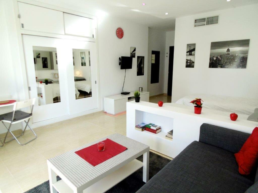 Appartement 1St Lign On The Beach Фуэнхирола Экстерьер фото